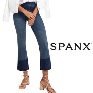 Spanx Cropped Flare Denim in Medium Wash Colorblock - Size XS